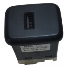 Tomada Usb Console Central Gm Onix 1.0 23 13519246