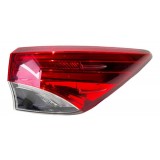 Lanterna Direita Led Carroc Original Toyota  Sw4 2017 H1898